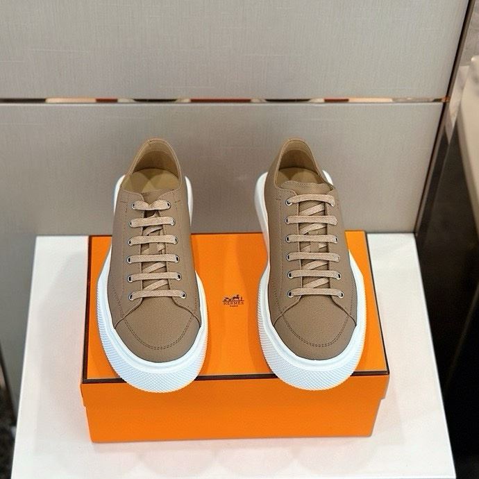 H**mes sneakers